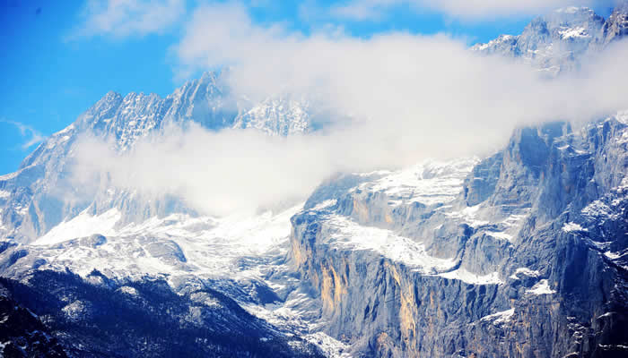 玉龍雪(xuě)山(shān)